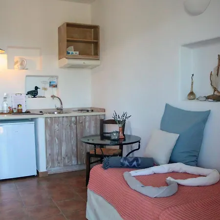 Kalopetri Bed & Breakfast 2*